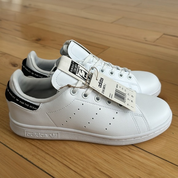 Adidas Stan Smith, 5Y/6.5W - Picture 3 of 8